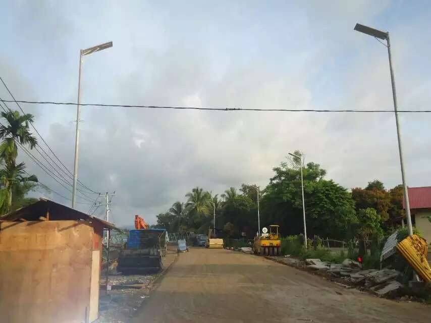Réverbère solaire tout en un